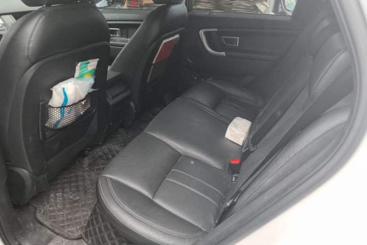 Used Land Rover Discovery Sport 2016 2.0T SE Left Rear Seat