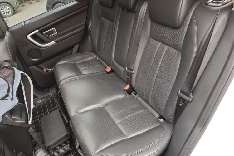 Used Land Rover Discovery Sport 2016 2.0T SE Left Rear Seat