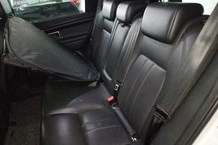 Used Land Rover Discovery Sport 2016 2.0T SE Left Rear Seat