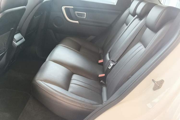 Used Land Rover Discovery Sport 2016 2.0T SE Left Rear Seat