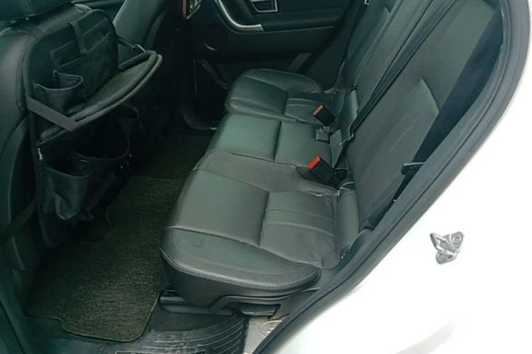 Used Land Rover Discovery Sport 2016 2.0T HSE Left Rear Seat