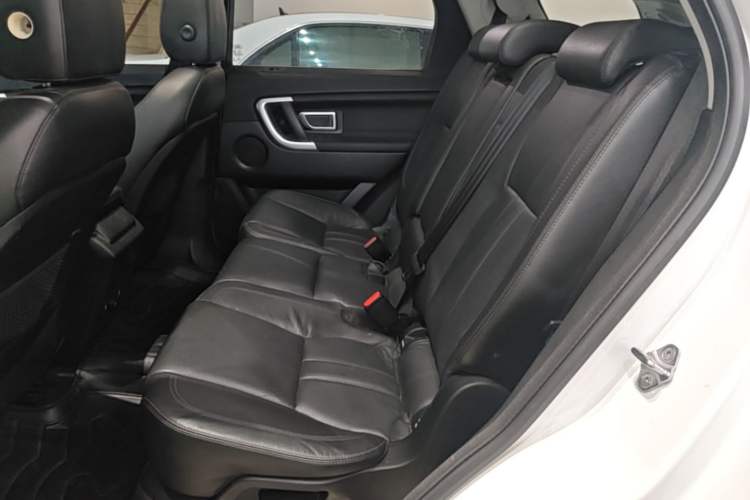 Used Land Rover Discovery Sport 2016 2.0T HSE Left Rear Seat