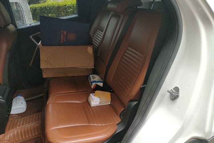 Used Land Rover Discovery Sport 2016 2.0T HSE Left Rear Seat