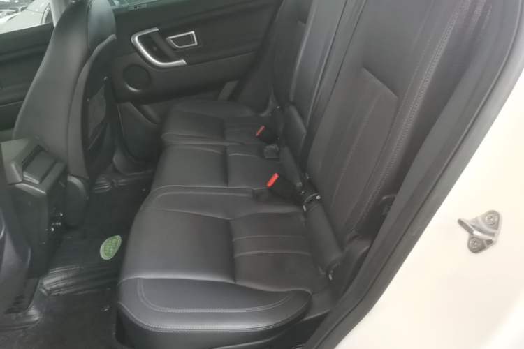 Used Land Rover Discovery Sport 2016 2.0T HSE Left Rear Seat