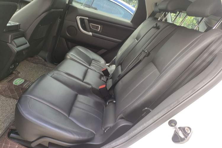 Used Land Rover Discovery Sport 2016 2.0T HSE Left Rear Seat