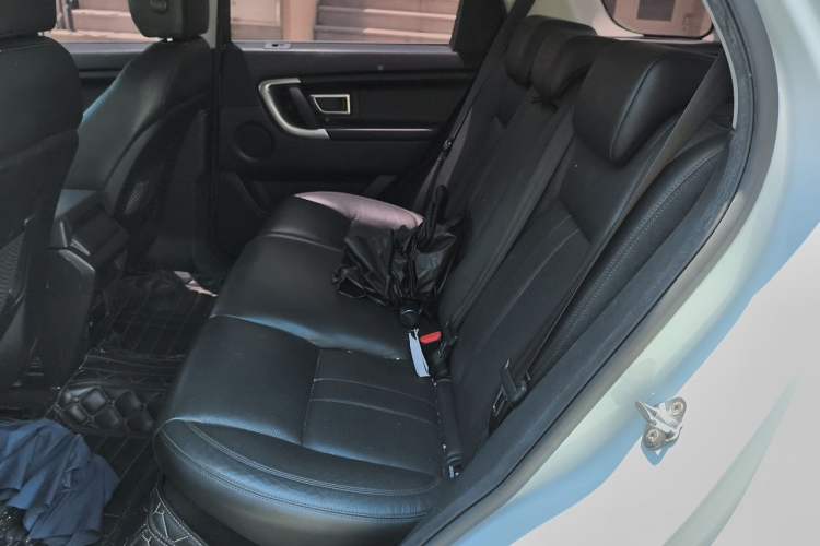 Used Land Rover Discovery Sport 2016 2.0T SE Left Rear Seat