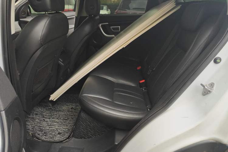 Used Land Rover Discovery Sport 2016 2.0T SE Left Rear Seat