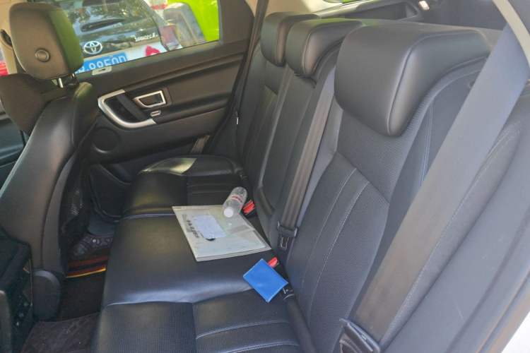 Used Land Rover Discovery Sport 2016 2.0T SE Left Rear Seat