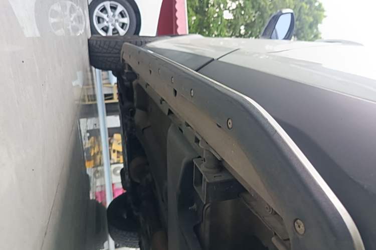 Used Land Rover Discovery Sport 2016 2.0T S Left Side Sill