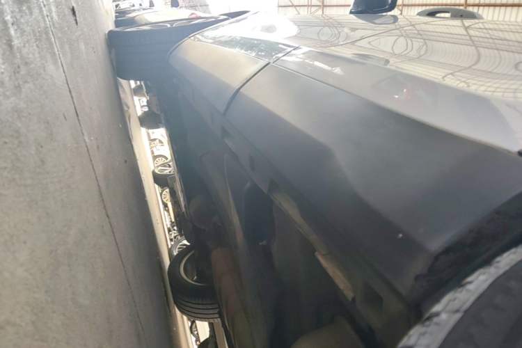 Used Land Rover Discovery Sport 2016 2.0T HSE Left Side Sill