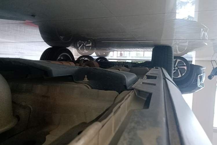 Used Land Rover Discovery Sport 2016 2.0T HSE Left Side Sill