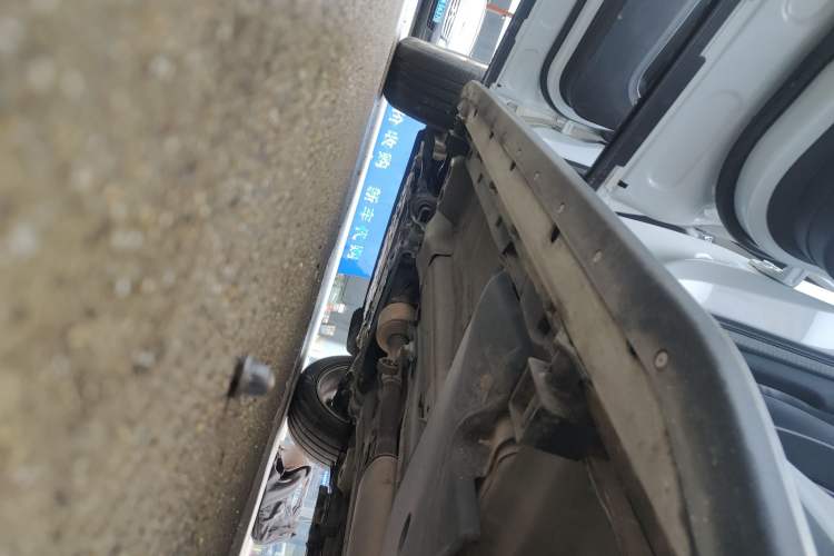 Used Land Rover Discovery Sport 2016 2.0T Limited Edition Left Side Sill