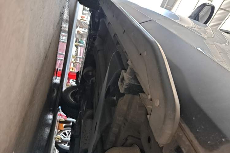 Used Land Rover Discovery Sport 2016 2.0T S Left Side Sill
