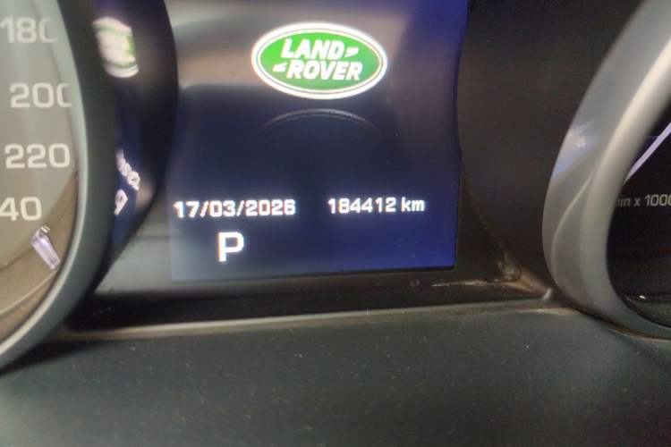Used Land Rover Discovery Sport 2016 2.0T HSE Odometer Close Up