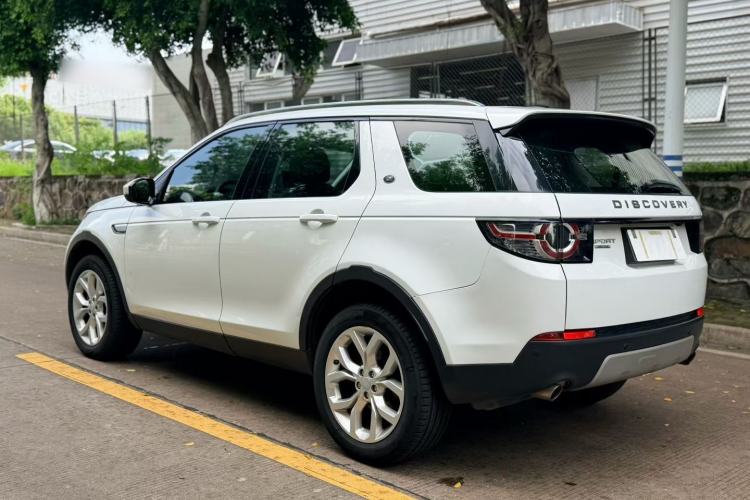 Used Land Rover Discovery Sport 2016 2.0T HSE Rear Left 45 Deg