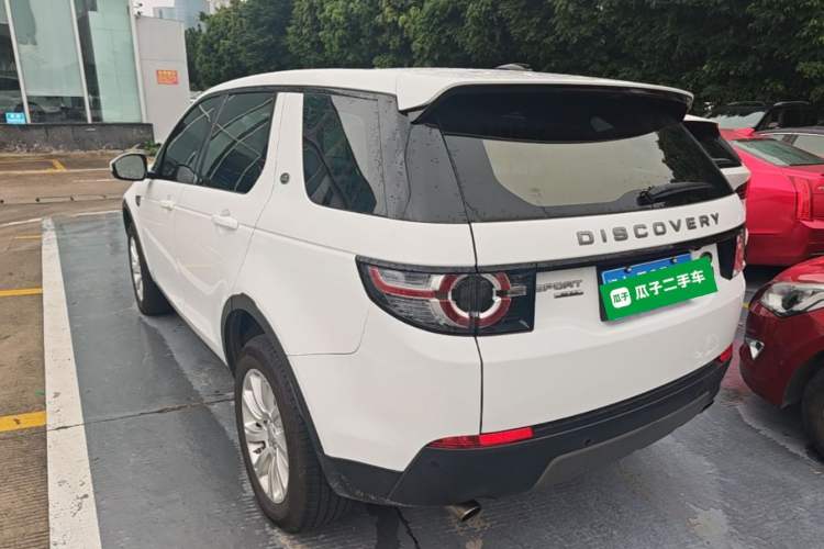 Used Land Rover Discovery Sport 2016 2.0T SE Rear Left 45 Deg