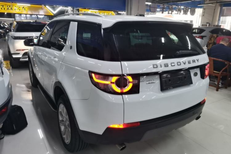 Used Land Rover Discovery Sport 2016 2.0T SE Rear Left 45 Deg