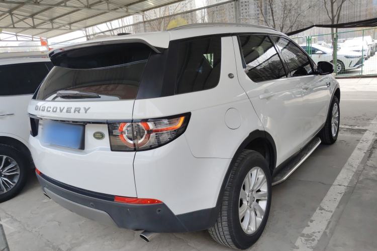Used Land Rover Discovery Sport 2016 2.0T SE Rear Right 45 Deg