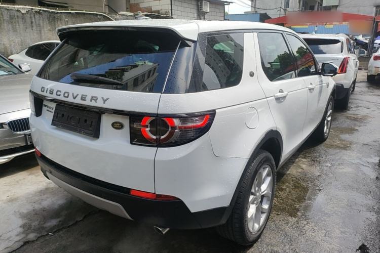 Used Land Rover Discovery Sport 2016 2.0T HSE Rear Right 45 Deg