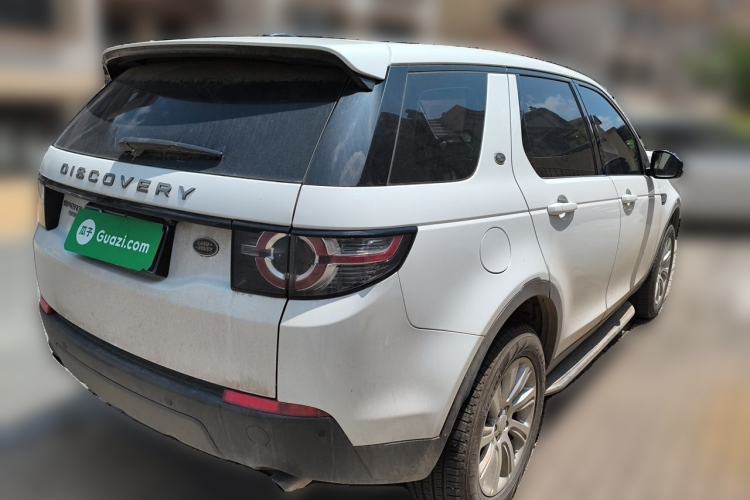 Used Land Rover Discovery Sport 2016 2.0T SE Rear Right 45 Deg
