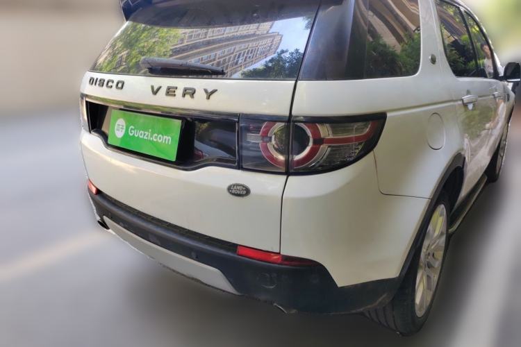 Used Land Rover Discovery Sport 2016 2.0T HSE Rear Right 45 Deg