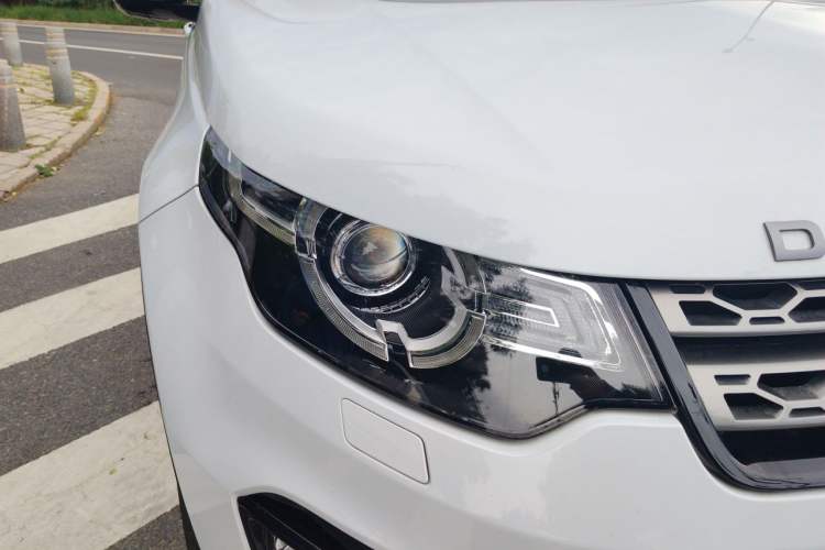 Used Land Rover Discovery Sport 2016 2.0T Limited Edition Right Front Headlight