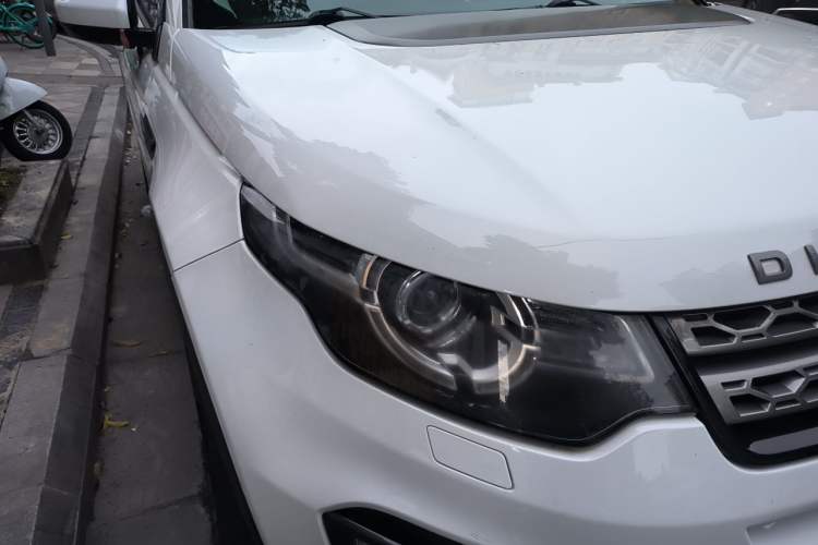 Used Land Rover Discovery Sport 2016 2.0T SE Right Front Headlight