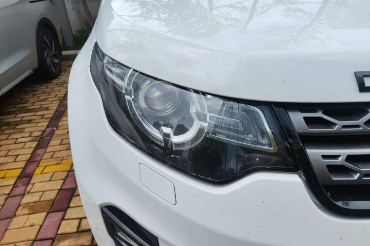 Used Land Rover Discovery Sport 2016 2.0T SE Right Front Headlight