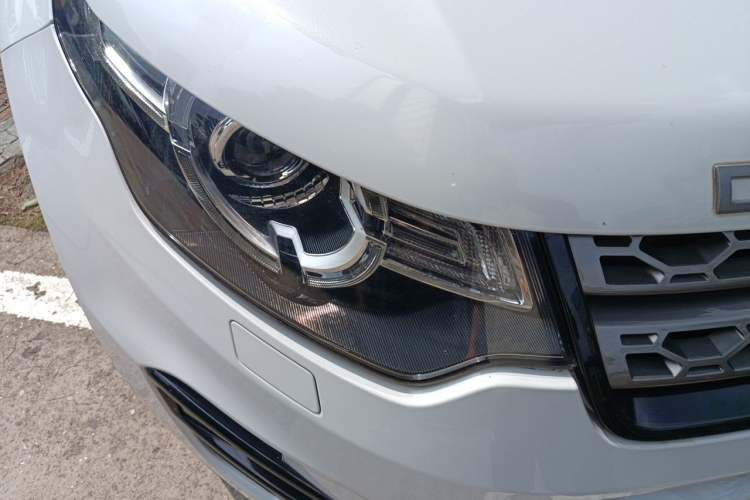 Used Land Rover Discovery Sport 2016 2.0T Limited Edition Right Front Headlight