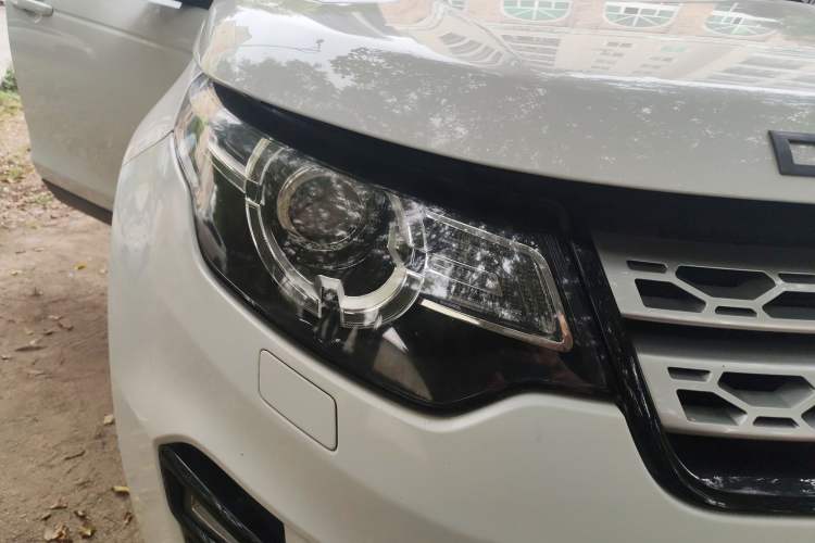 Used Land Rover Discovery Sport 2016 2.0T HSE Right Front Headlight