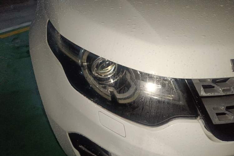 Used Land Rover Discovery Sport 2016 2.0T HSE Right Front Headlight