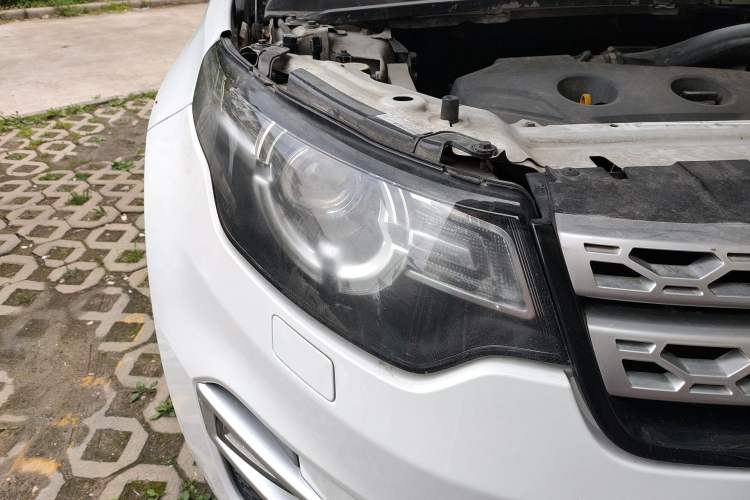 Used Land Rover Discovery Sport 2016 2.0T HSE Right Front Headlight