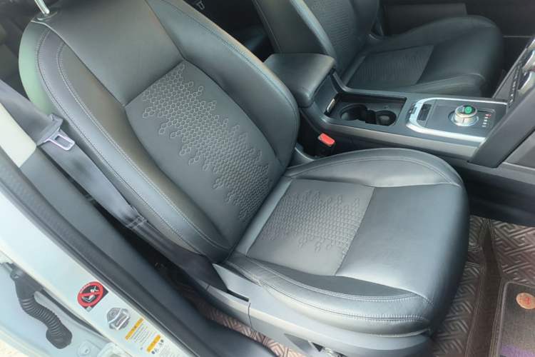 Used Land Rover Discovery Sport 2016 2.0T S Right Front Seat