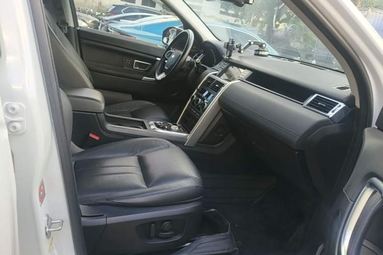 Used Land Rover Discovery Sport 2016 2.0T HSE Right Front Seat