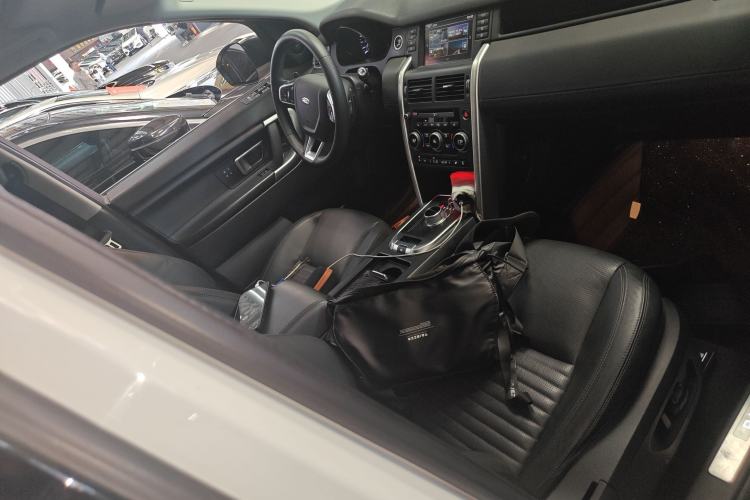 Used Land Rover Discovery Sport 2016 2.0T HSE Right Front Seat
