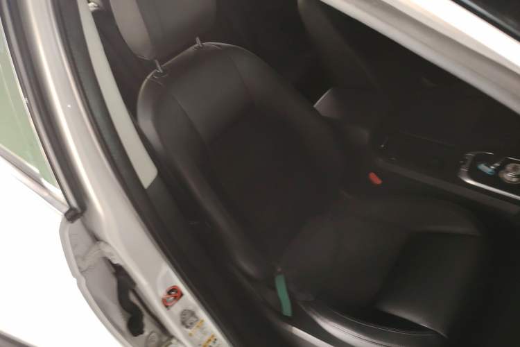 Used Land Rover Discovery Sport 2016 2.0T S Right Front Seat