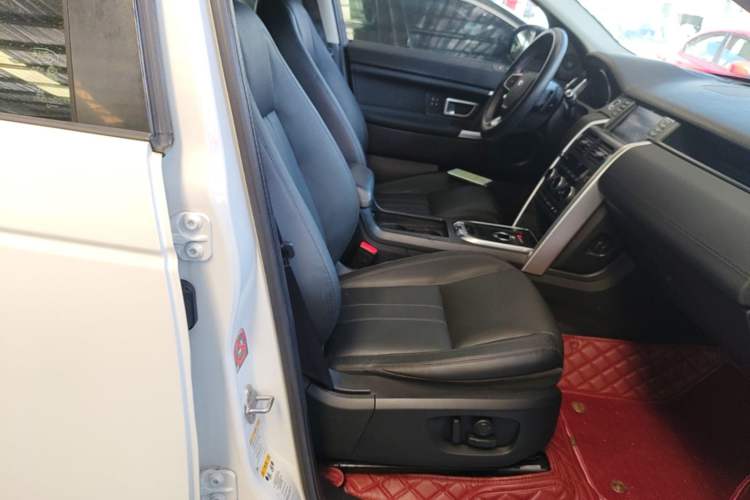 Used Land Rover Discovery Sport 2016 2.0T HSE Right Front Seat