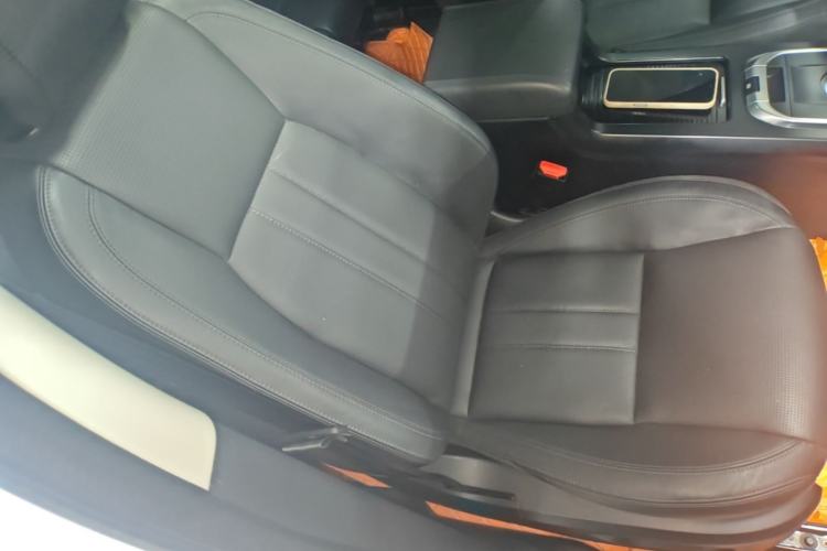 Used Land Rover Discovery Sport 2016 2.0T HSE Right Front Seat