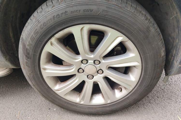 Used Land Rover Discovery Sport 2016 2.0T SE Right Front Wheel Hub