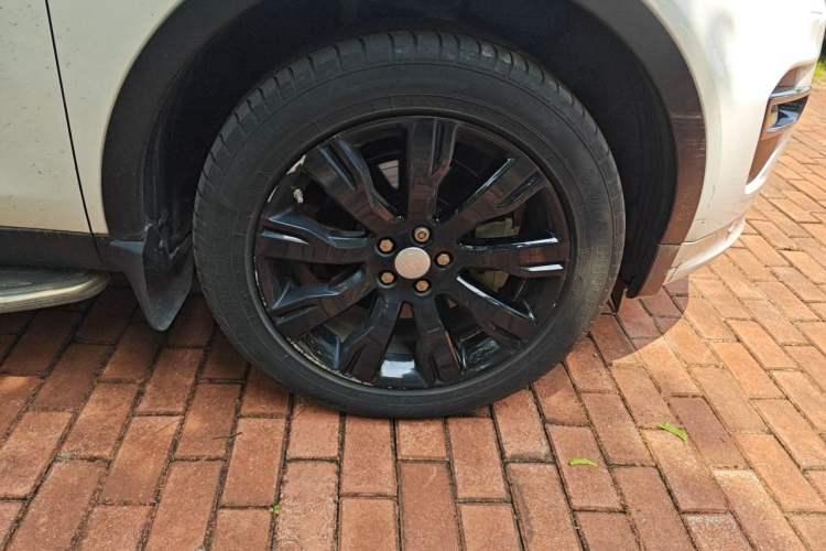 Used Land Rover Discovery Sport 2016 2.0T HSE LUXURY Right Front Wheel Hub