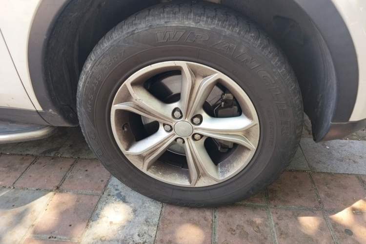 Used Land Rover Discovery Sport 2016 2.0T S Right Front Wheel Hub