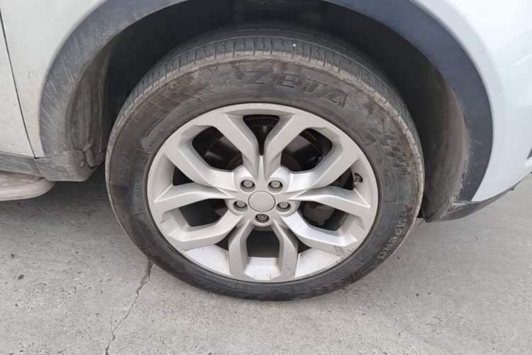 Used Land Rover Discovery Sport 2016 2.0T HSE Right Front Wheel Hub