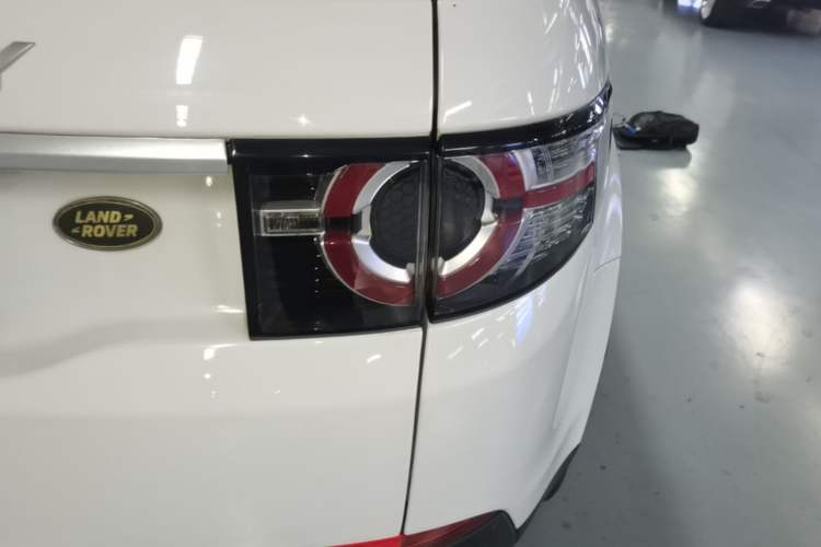 Used Land Rover Discovery Sport 2016 2.0T HSE LUXURY Right Rear Taillight