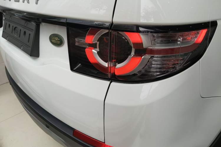 Used Land Rover Discovery Sport 2016 2.0T HSE Right Rear Taillight