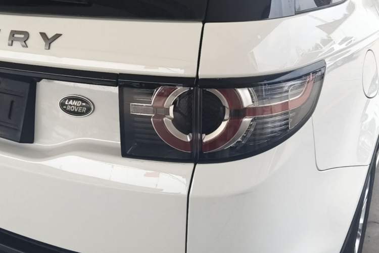 Used Land Rover Discovery Sport 2016 2.0T SE Right Rear Taillight
