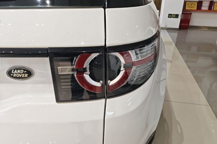 Used Land Rover Discovery Sport 2016 2.0T HSE Right Rear Taillight