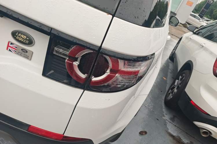 Used Land Rover Discovery Sport 2016 2.0T SE Right Rear Taillight