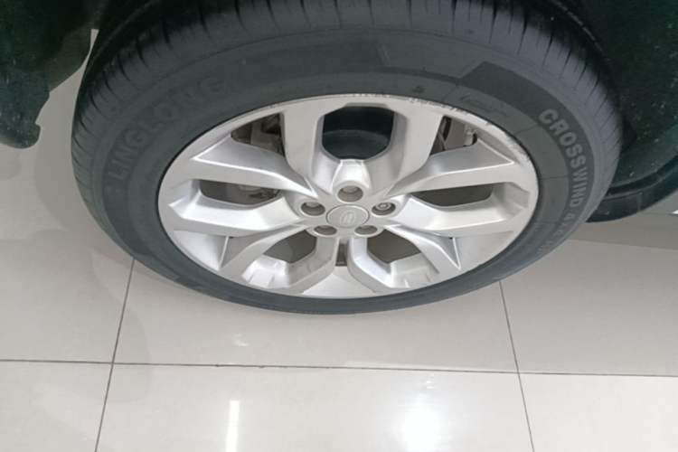 Used Land Rover Discovery Sport 2016 2.0T HSE Right Rear Wheel Hub
