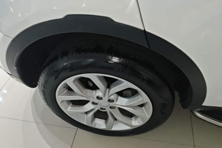 Used Land Rover Discovery Sport 2016 2.0T HSE Right Rear Wheel Hub
