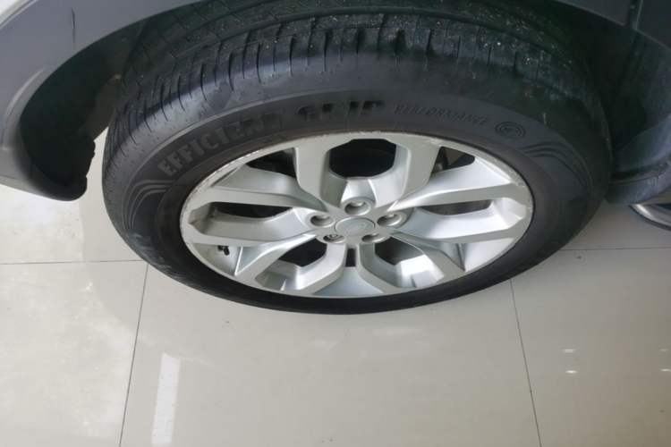 Used Land Rover Discovery Sport 2016 2.0T HSE Right Rear Wheel Hub
